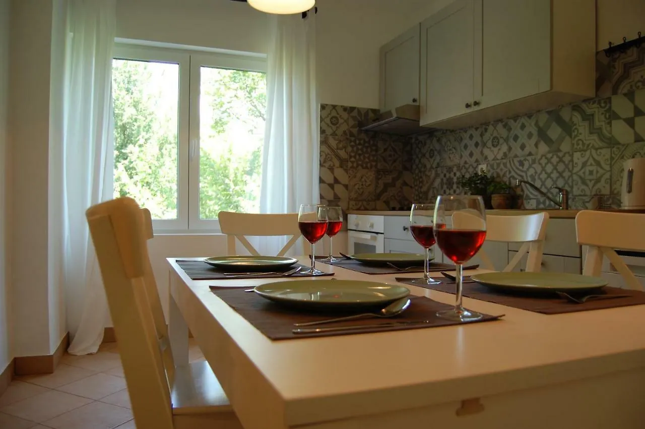 Nia Apartment Jadranovo 0*,  Croatia