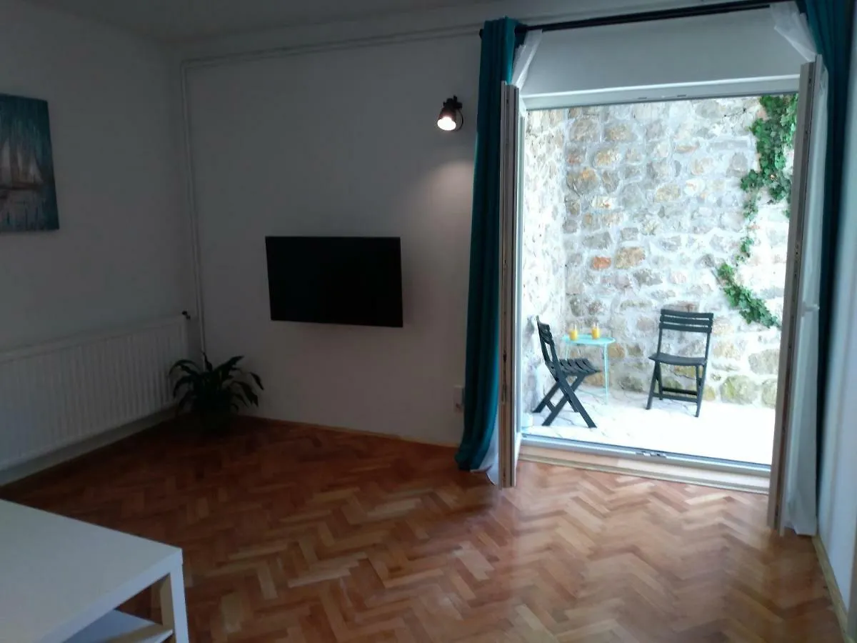 Nia Apartment Jadranovo 0*,  Croatia
